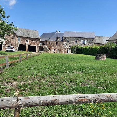 Les Gites De La Bouldoire Renaissance Rignac  Exterior photo